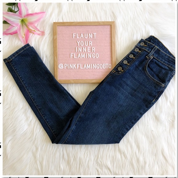 high rise exposed button jeans